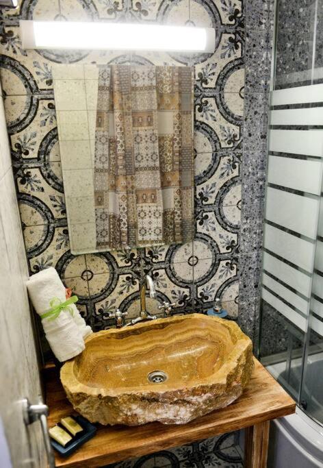 Meandros Suite In Old Town Rhodes City Esterno foto